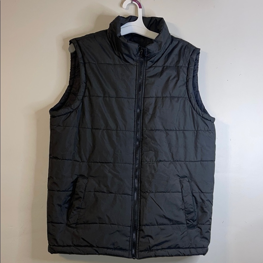 Black Unbranded Sleeveless Quilted Vest Men's Size Medium #68
